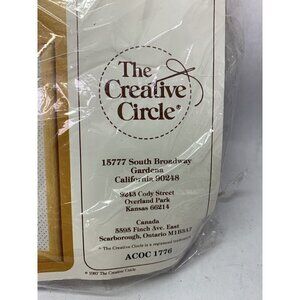 The Creative Circle craft kit #1773. 3 Different patterns to make 1773 & 1776.